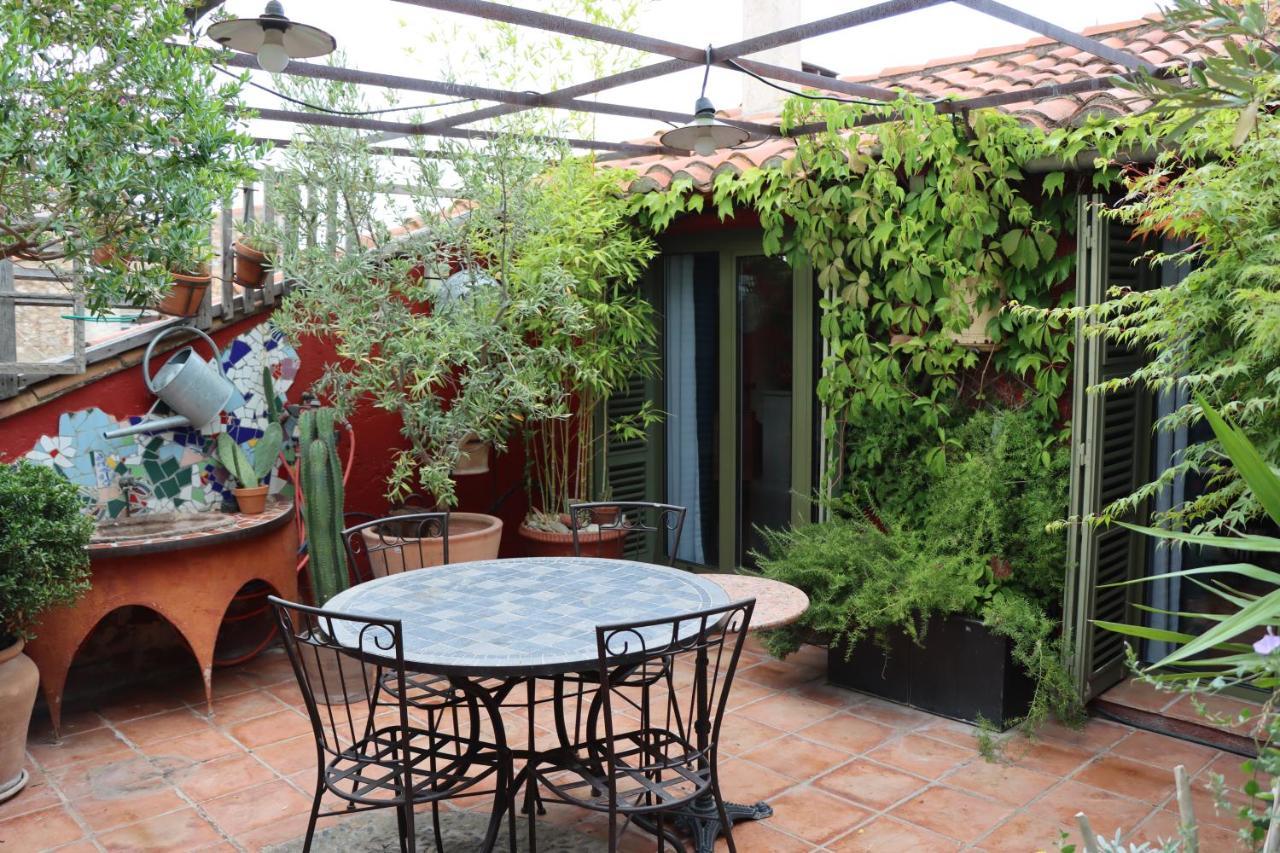 Grand Loft De Charme, Place Du Village A Thuir Exteriör bild